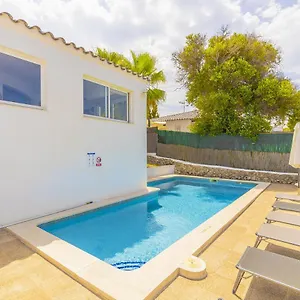 https://villa-palmera-calan-porter.balearic-islands.net