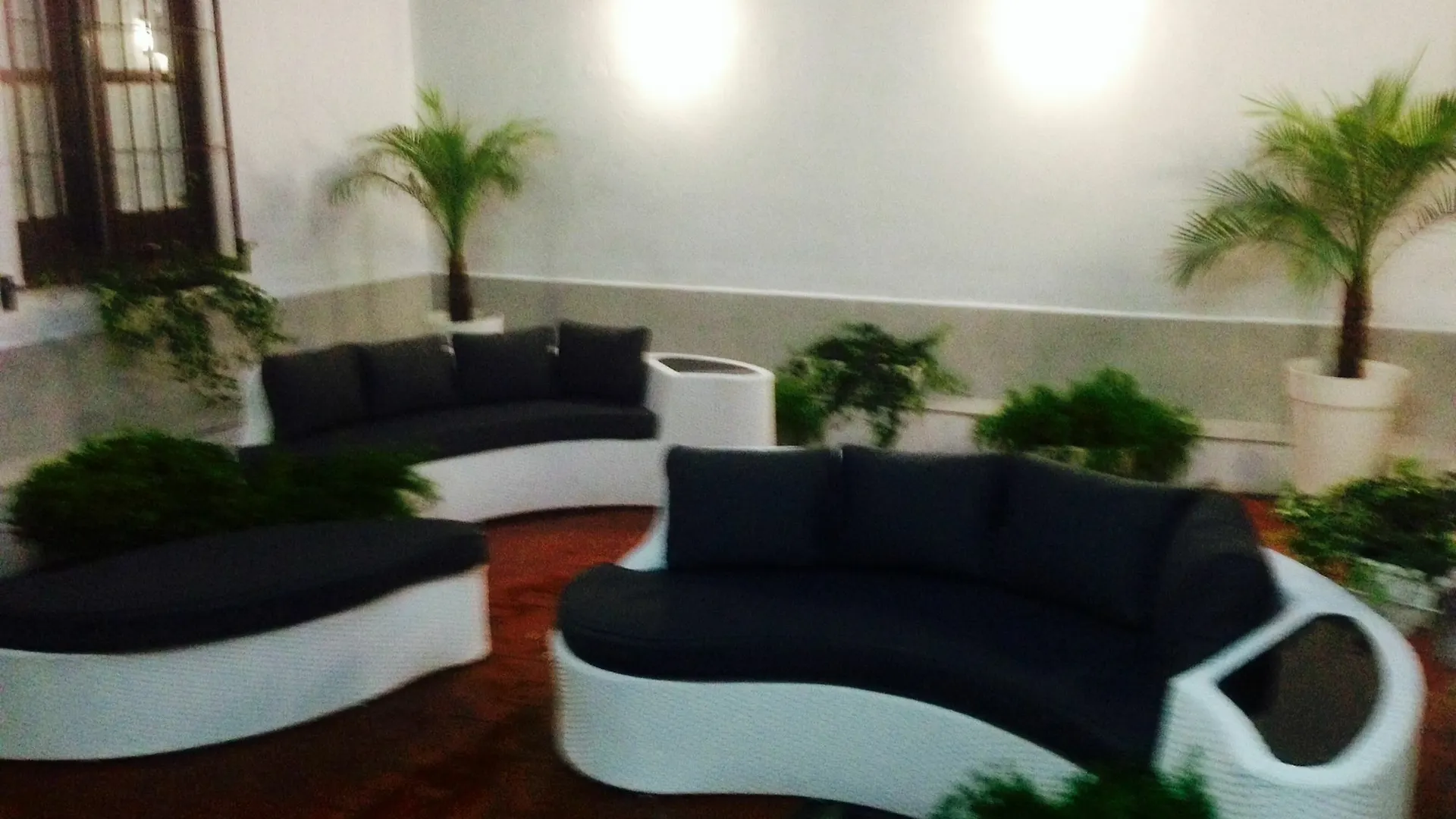 Amra Barcelona Caspe Guest House